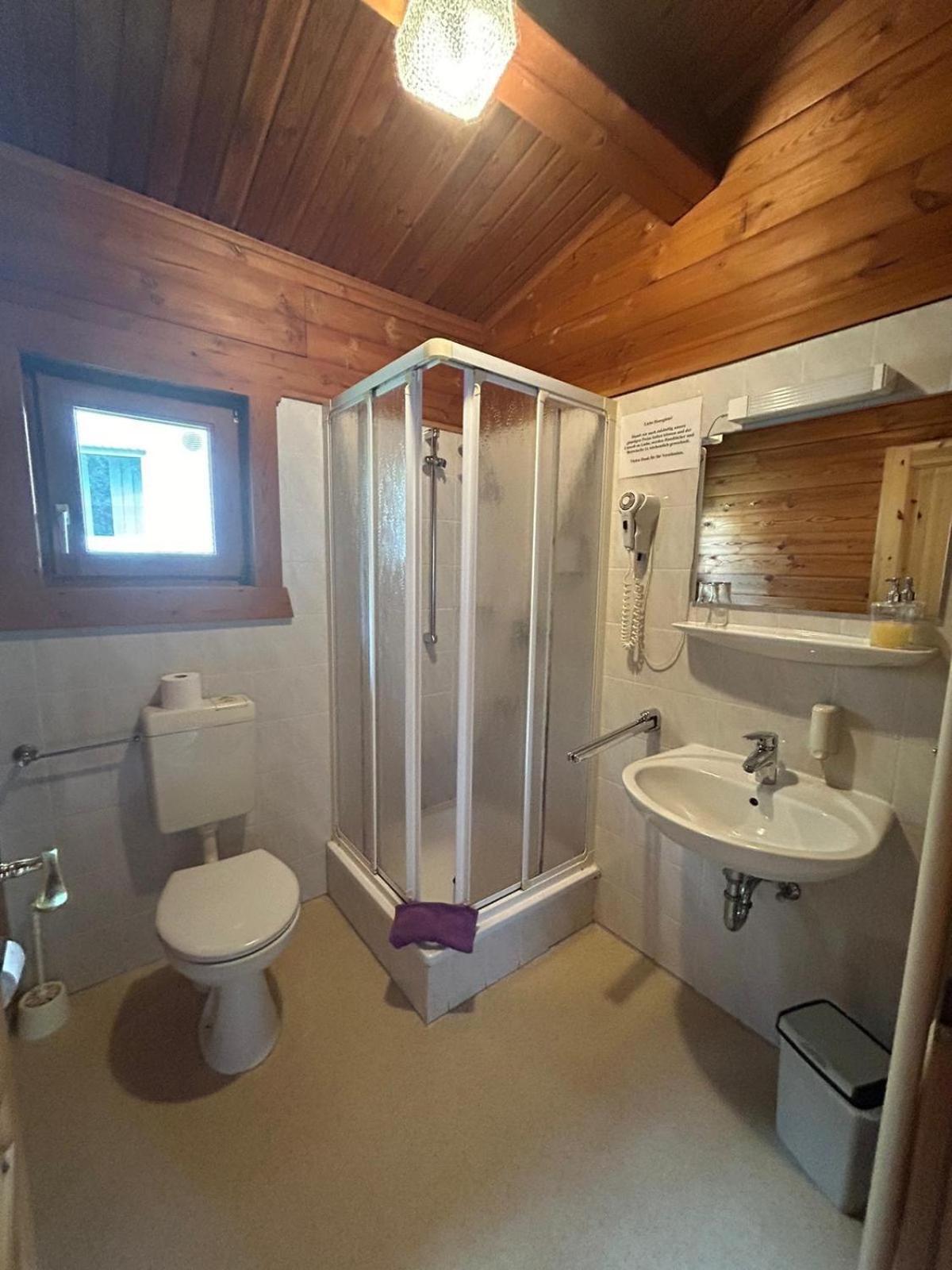 Abb Sportcenter Gaensefurth, Doppelzimmer Ohne Kueche, Standard Doppelzimmer Mit Kueche Hecklingen  Exterior photo
